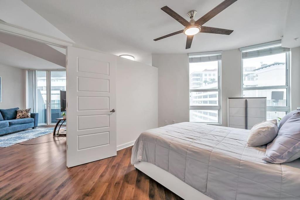 Luxury Apt 3 Mins To Dt Tampa -Pool-Gym-Balcony ภายนอก รูปภาพ