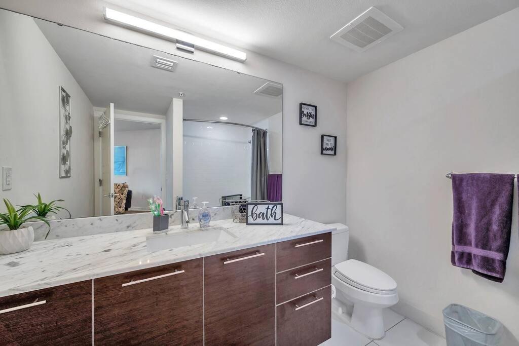 Luxury Apt 3 Mins To Dt Tampa -Pool-Gym-Balcony ภายนอก รูปภาพ