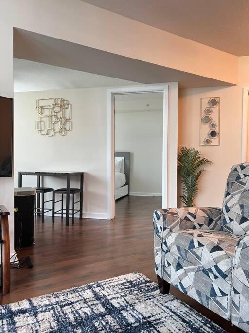Luxury Apt 3 Mins To Dt Tampa -Pool-Gym-Balcony ภายนอก รูปภาพ